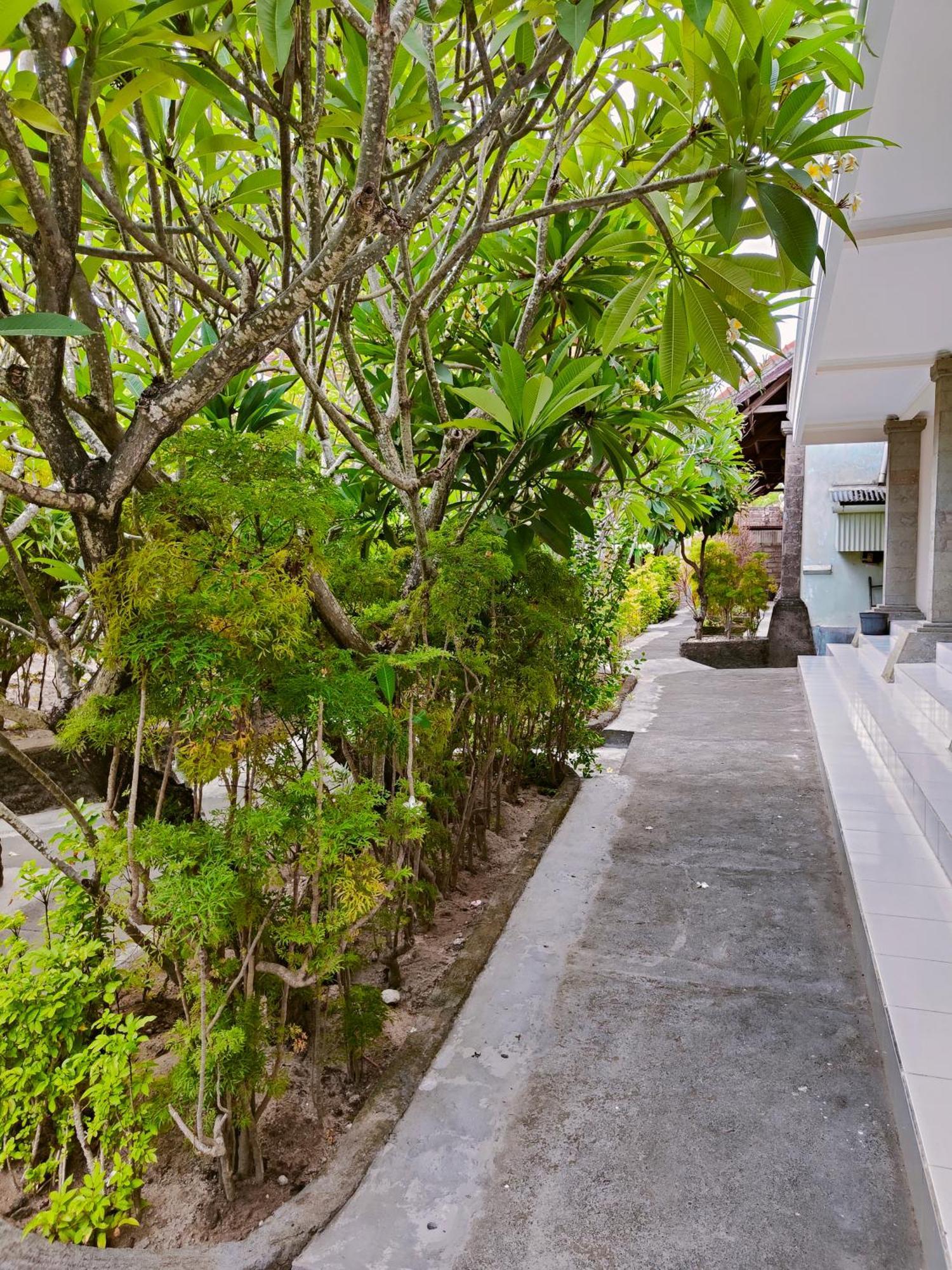 Berlian Inn Kuta Beach Kültér fotó