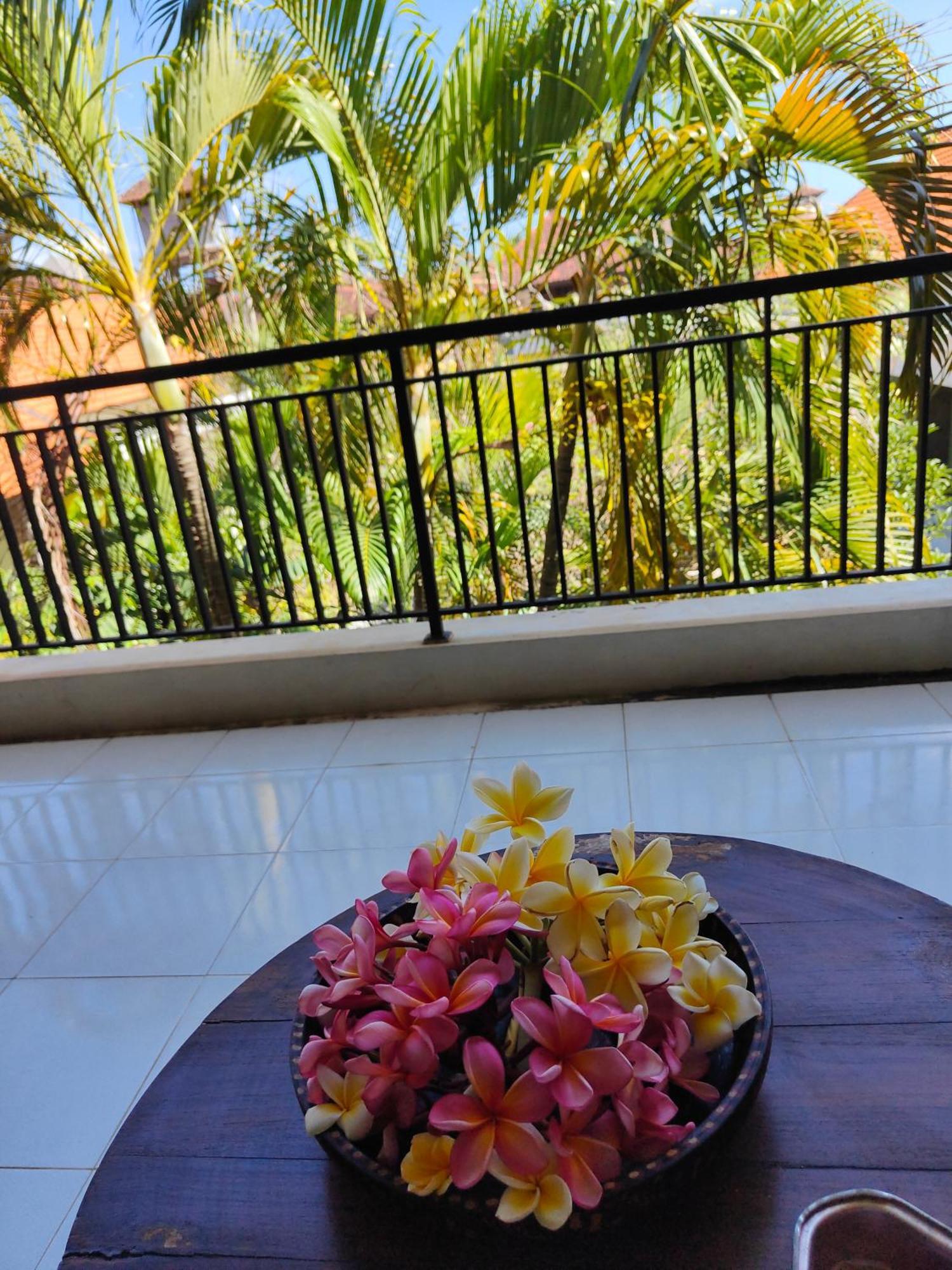 Berlian Inn Kuta Beach Kültér fotó