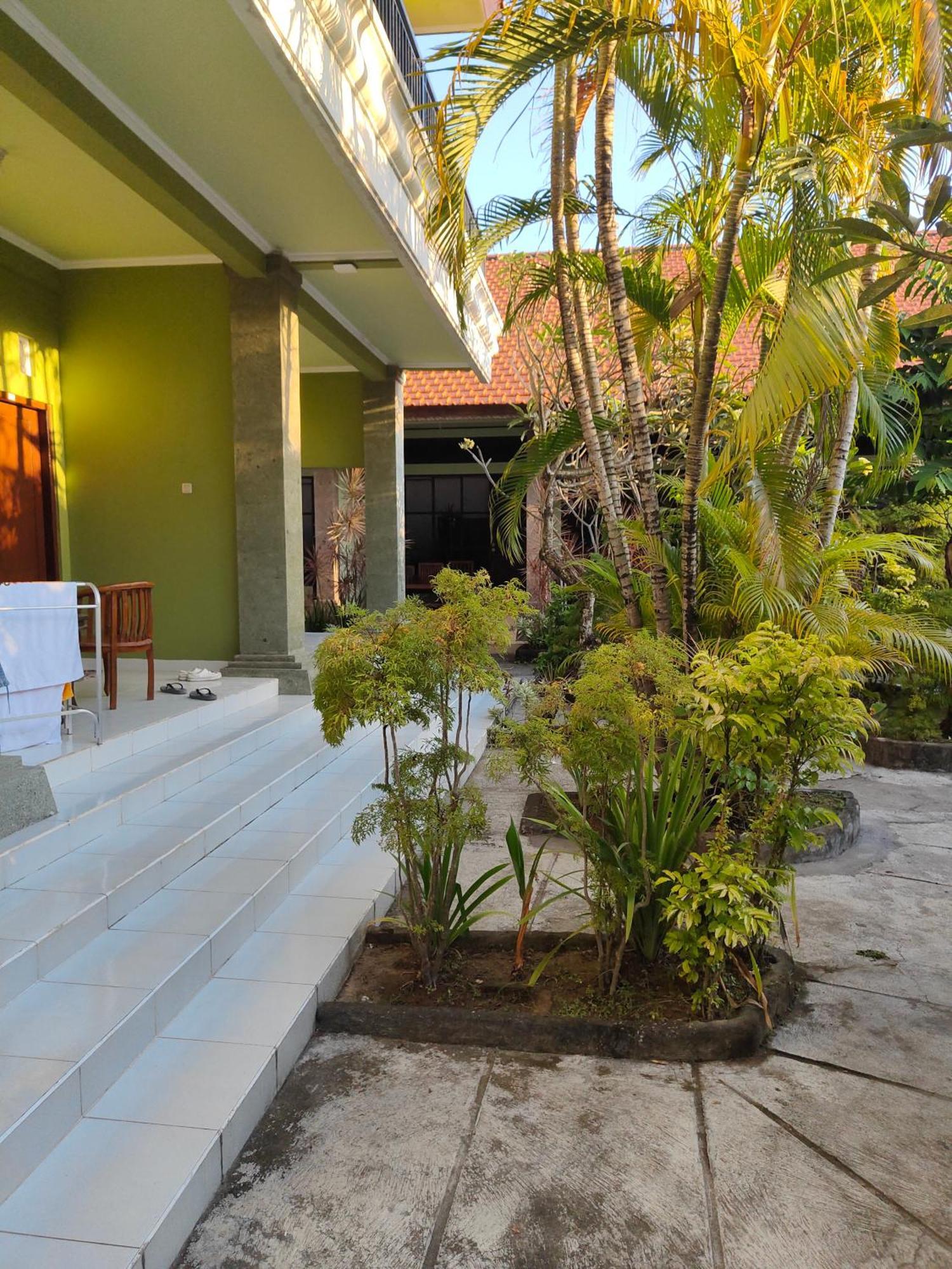 Berlian Inn Kuta Beach Kültér fotó