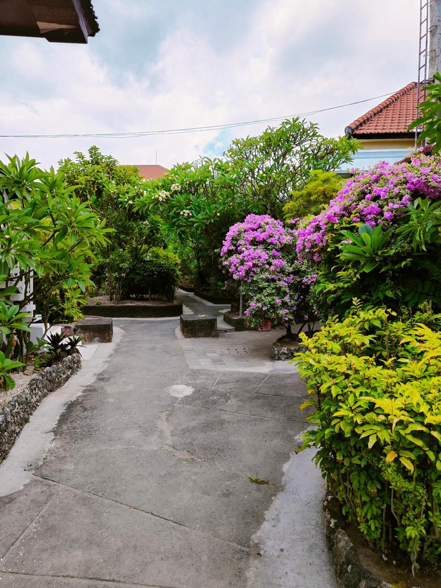 Berlian Inn Kuta Beach Kültér fotó