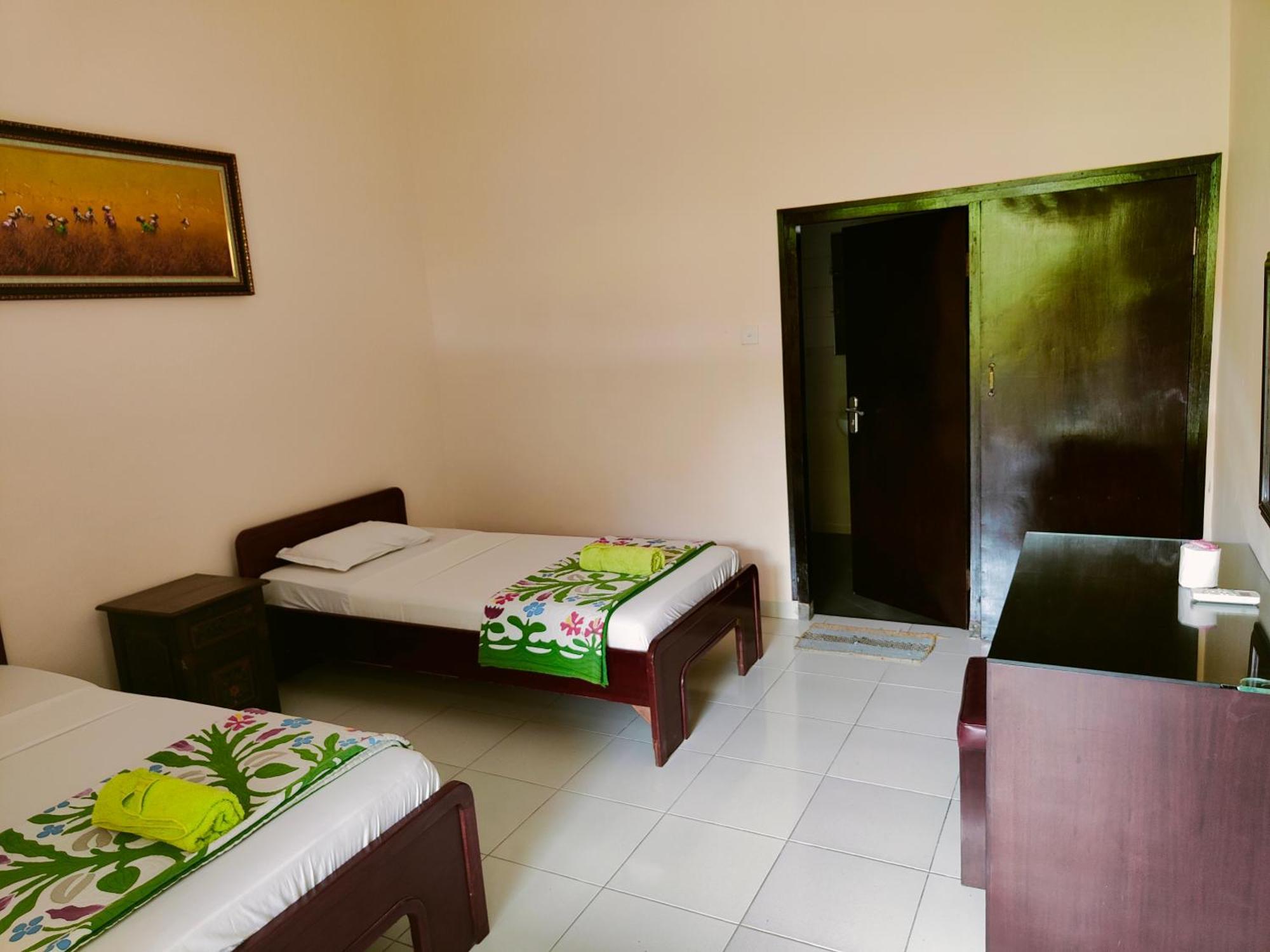 Berlian Inn Kuta Beach Kültér fotó