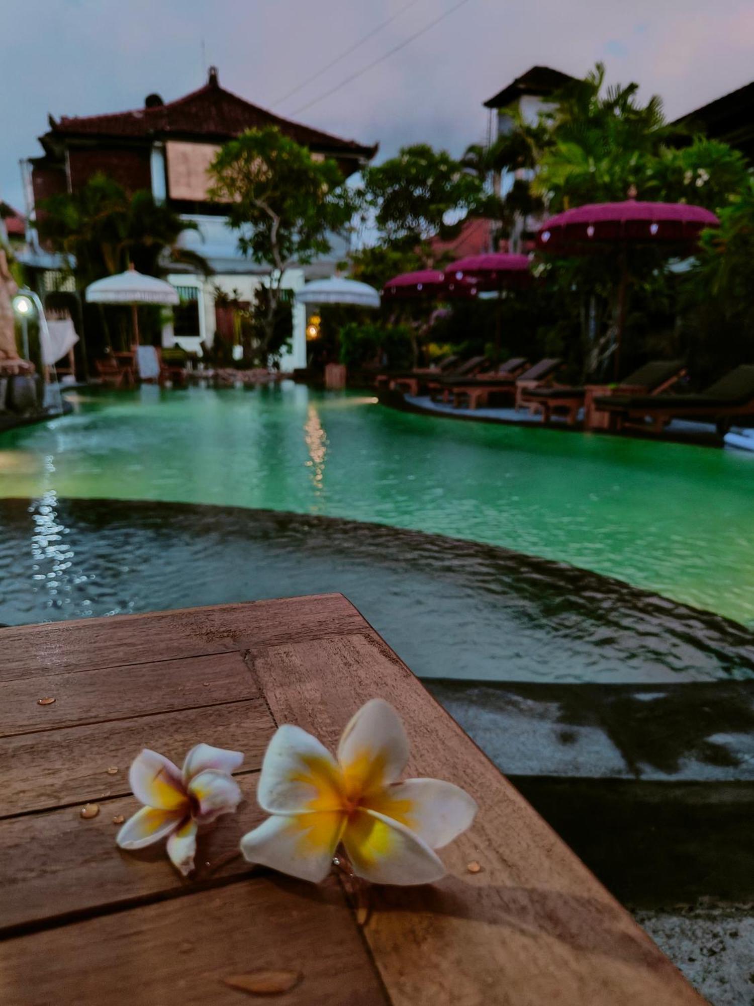 Berlian Inn Kuta Beach Kültér fotó