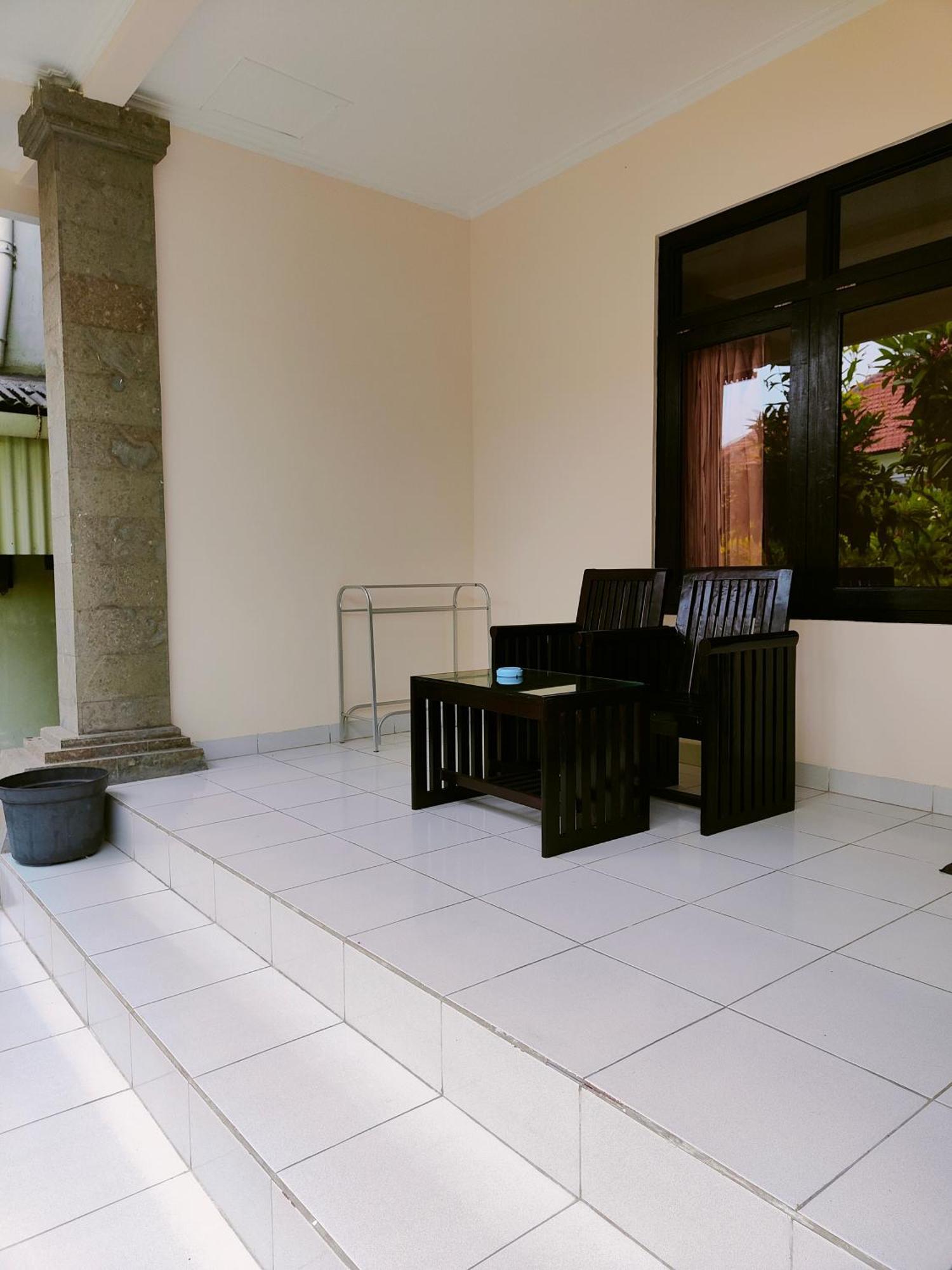 Berlian Inn Kuta Beach Kültér fotó