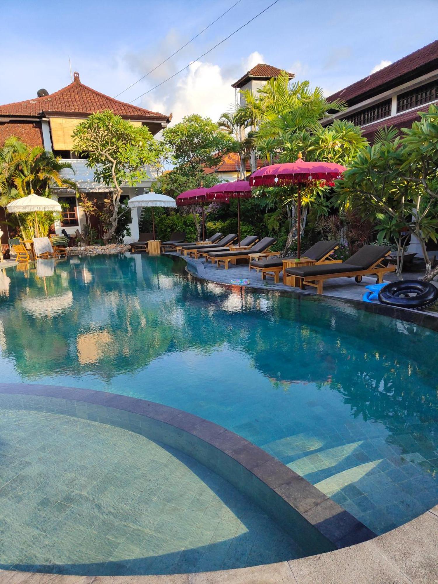 Berlian Inn Kuta Beach Kültér fotó