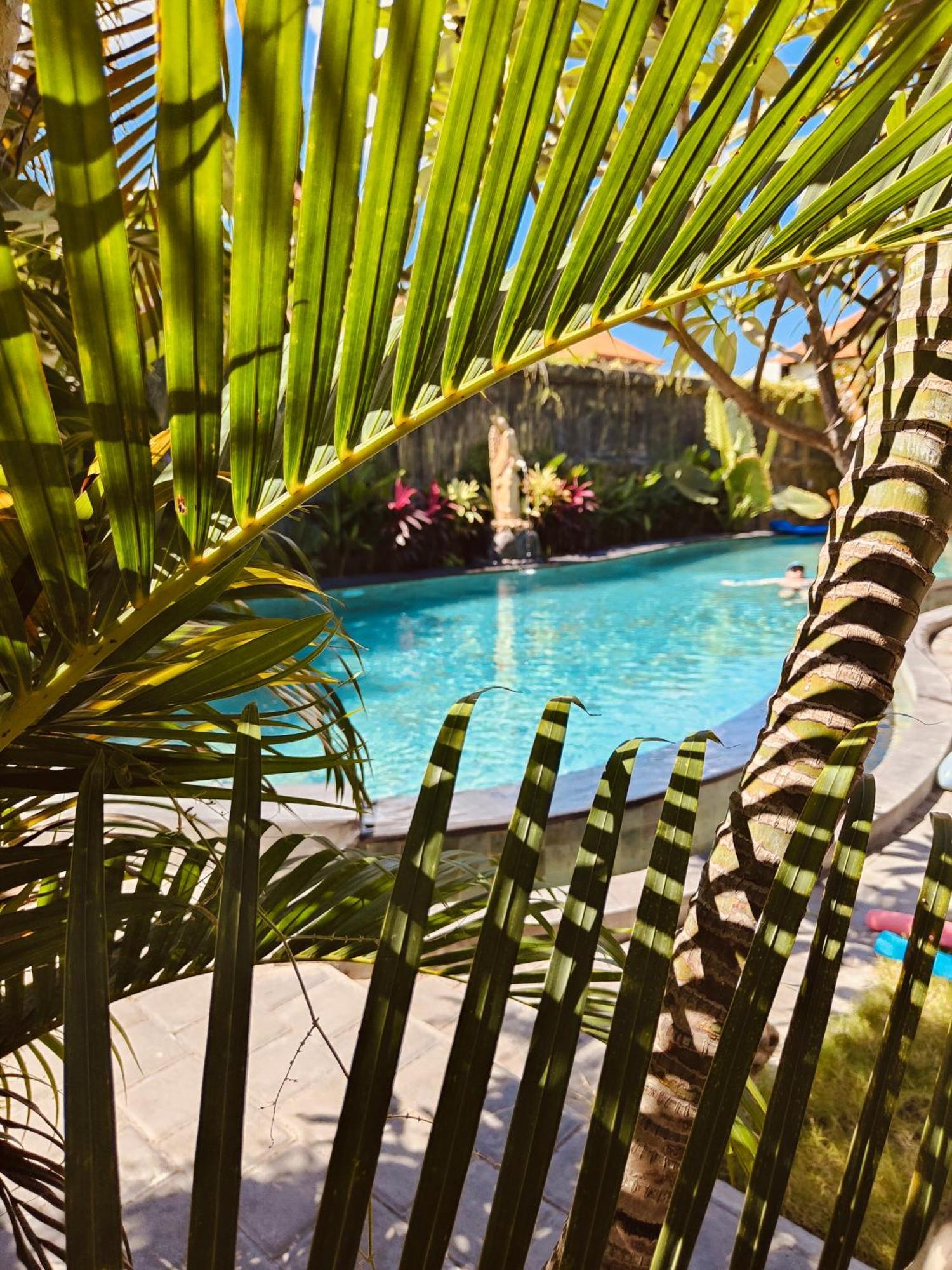 Berlian Inn Kuta Beach Kültér fotó