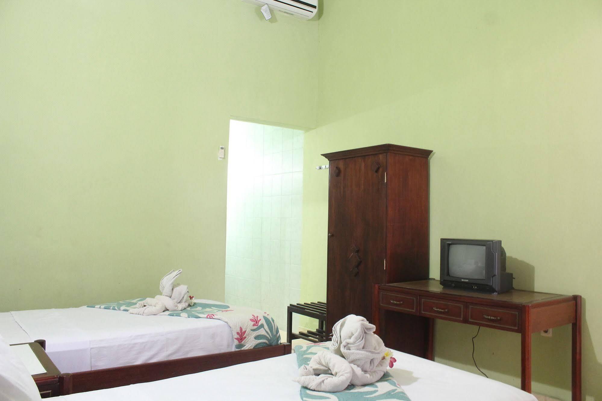 Berlian Inn Kuta Beach Kültér fotó