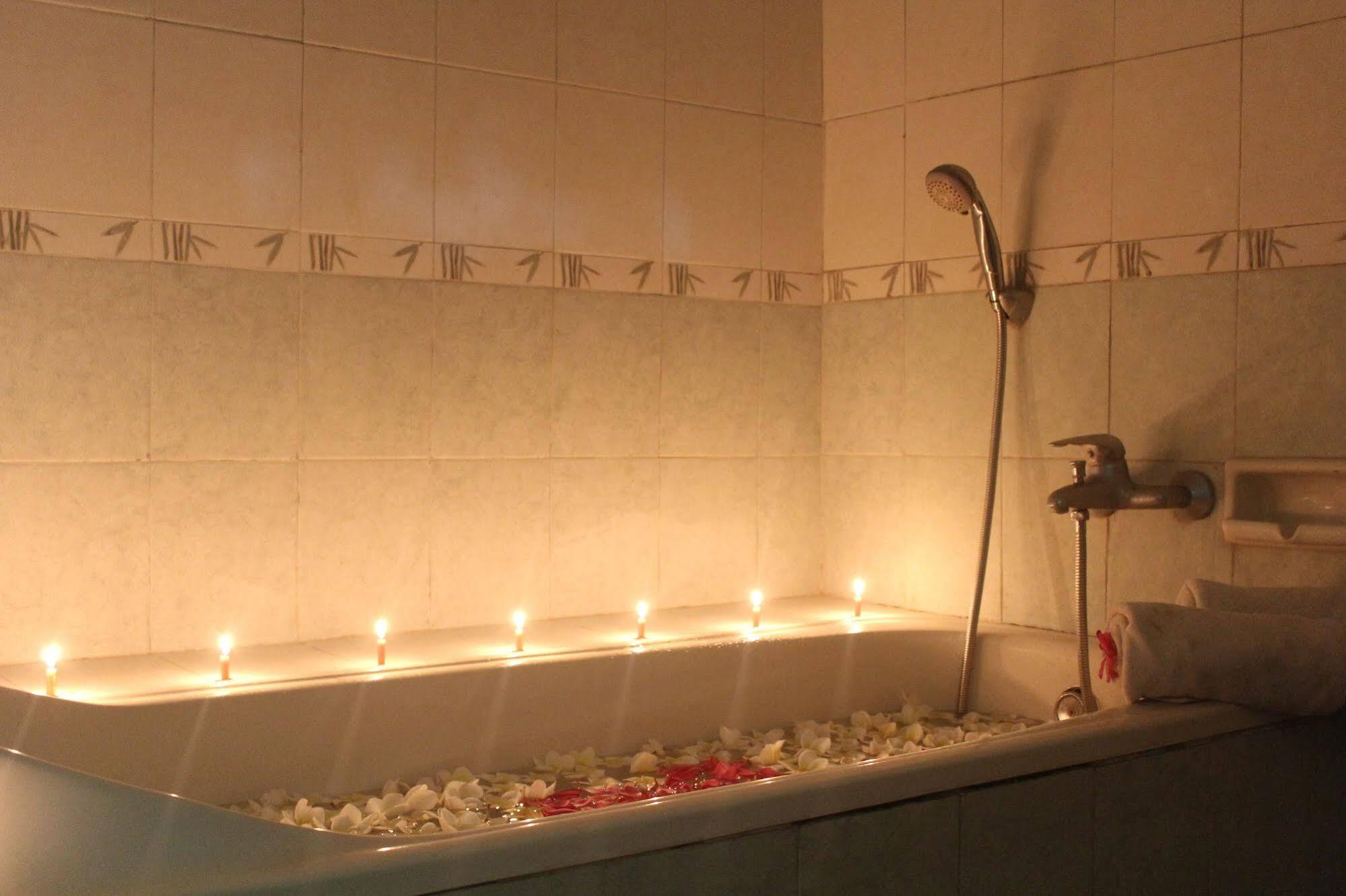 Berlian Inn Kuta Beach Kültér fotó