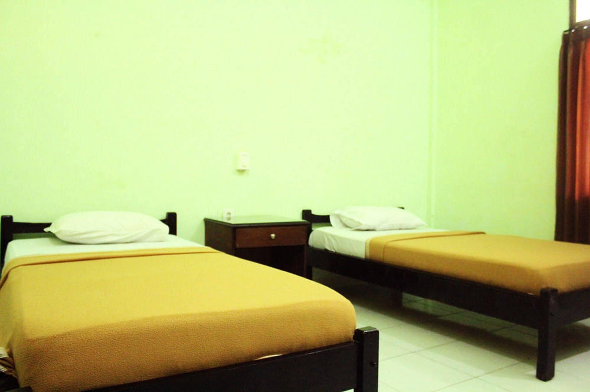 Berlian Inn Kuta Beach Kültér fotó